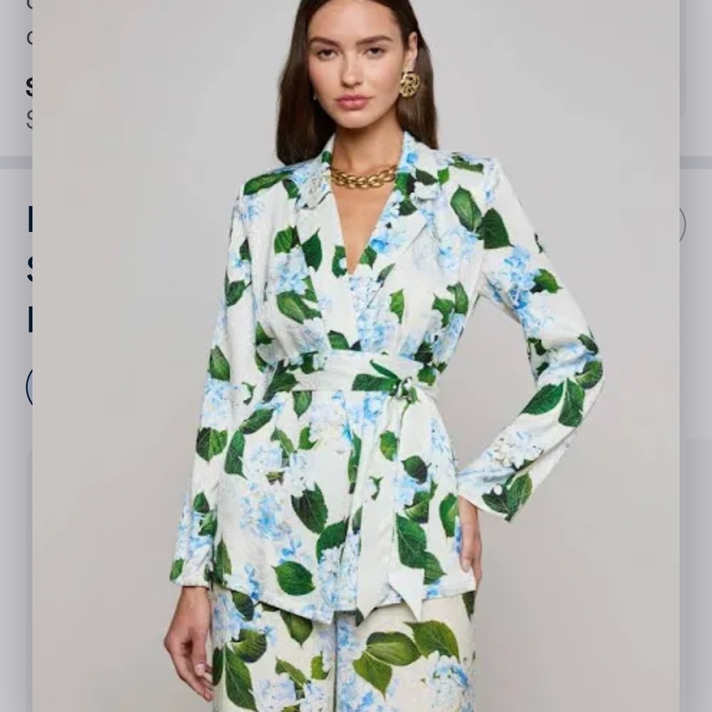 L'AGENCE Ciara Satin Robe Top hydrangea